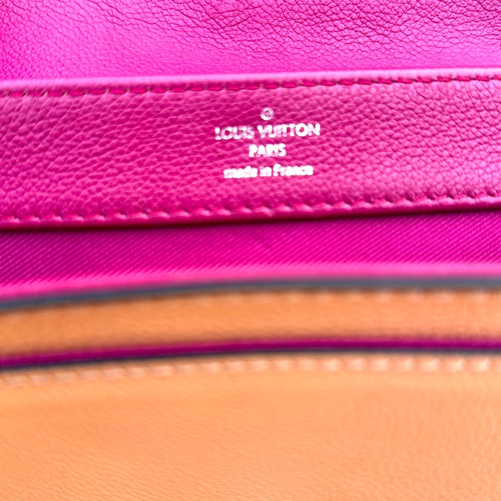 🩷🧡LOUIS VUITTON Lockme BB ll Bag🧡🩷 - Picture 11 of 12